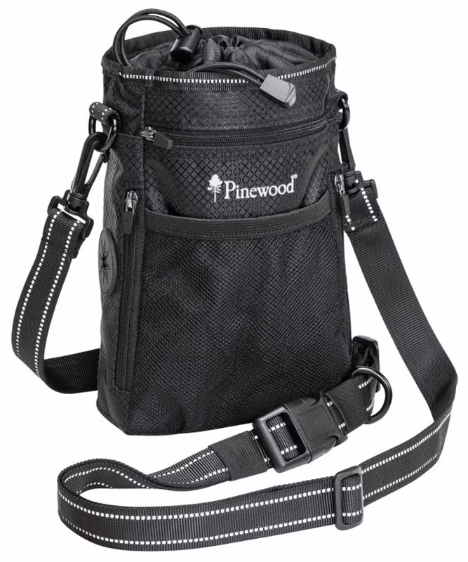Pinewood Dog Sports Godbidstaske Small Sort – bedste godbidstaske